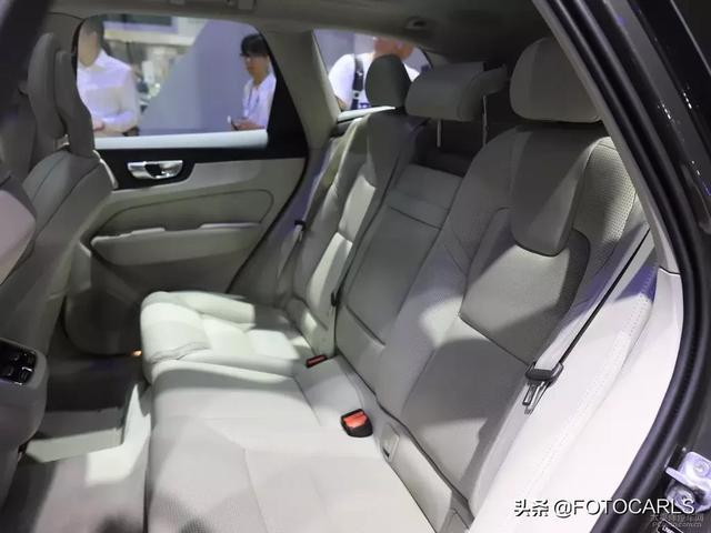 实拍｜沃尔沃XC60 T5 AWD，承担家族销量主力，你们如何评价？