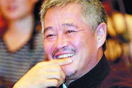 她16岁就被赵本山赏识，后被指不检点，如今离开赵本山后无戏可拍