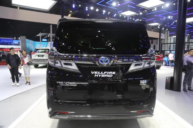 实拍丰田威尔法双擎VELLFIRE ，或将亮相深港澳车展！