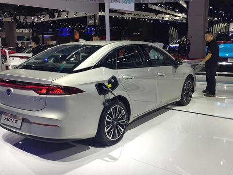 上海车展：广汽新能源Aion S实车