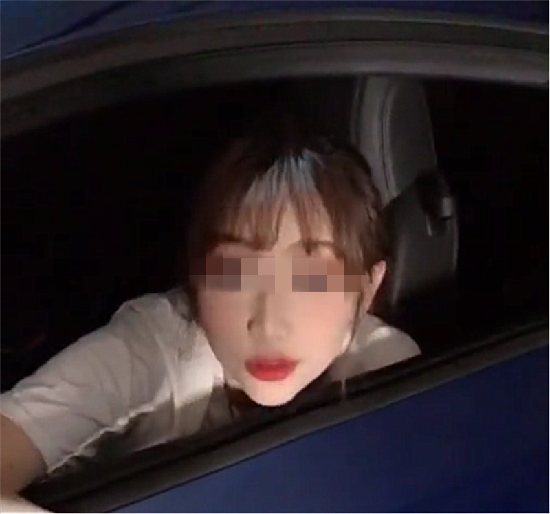 41万奥迪TT现车库,7S破百,还配无框车门,但亮点是女车主