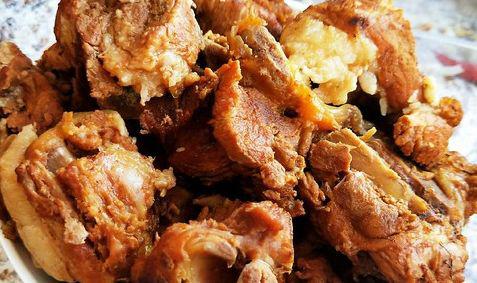 你那里的排骨多少钱一斤? 排骨一斤