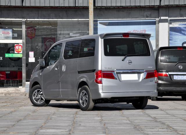 10万出头的合资7座MPV,一切以实用为主,放倒座椅能当货车