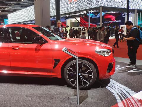 上海车展：全新宝马X4 M Competition实车