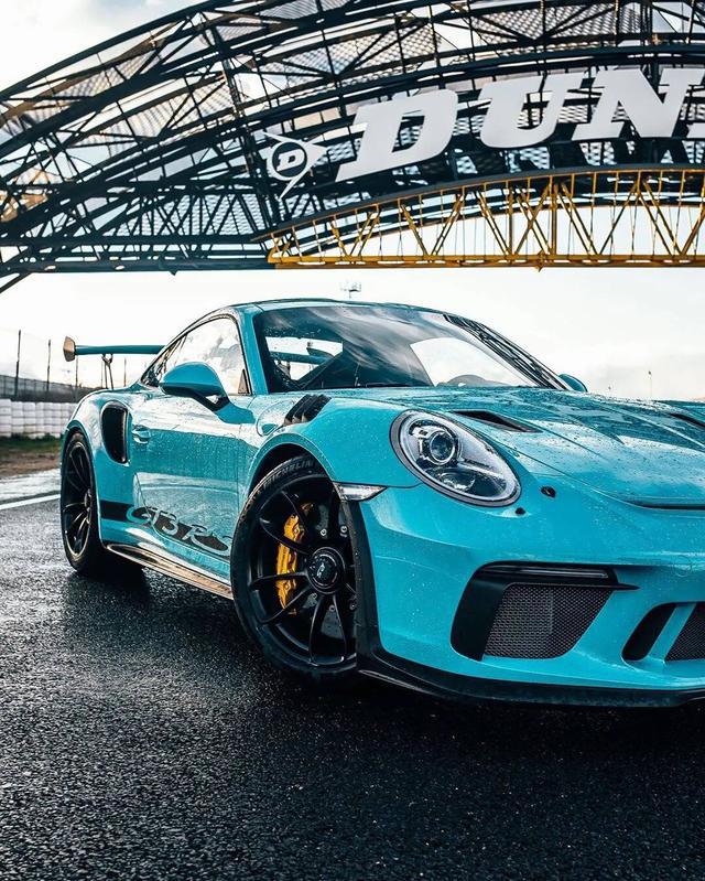 保时捷911gt3rs赛道版,保时捷911gt3rs壁纸 保时捷911 gt3 rs迈阿密蓝,理财产品,如今却遗憾掉价