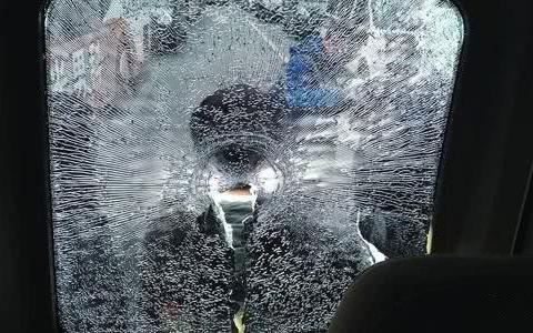 挡风玻璃碎了保险公司说不赔?源于你说了一个“是”字