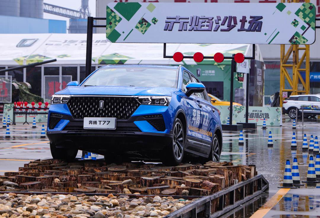 9万起，1.2T，这台小排量SUV说要拉台坦克玩