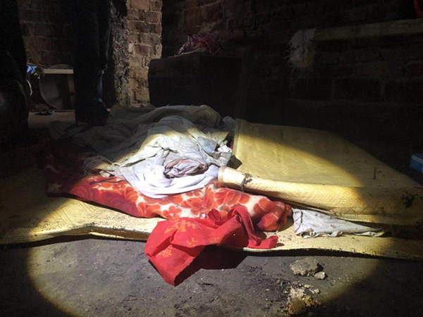 邵阳杀5人嫌犯自杀：躲藏在废弃民居内，咳嗽声暴露行踪