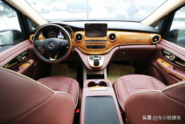 加价40万的埃尔法才是豪华MPV首选?看看这台19款奔驰V260房车