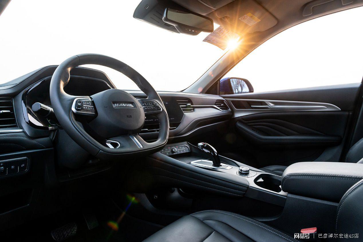 《四月份销量再创新高，爆款SUV哈弗F7成“新车人气王”》