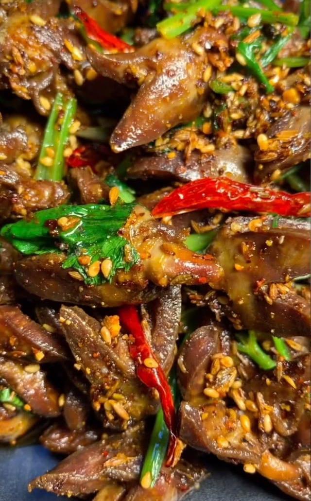 美食推荐红烧扣肉素炒藕条香酥刀鱼孜然鸡心