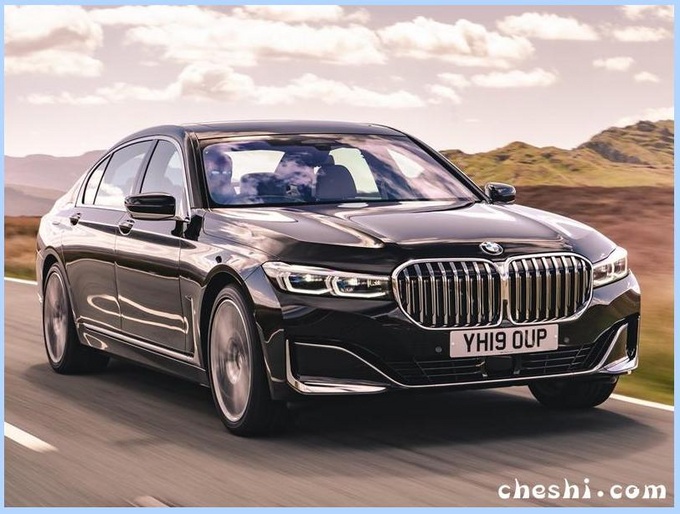 宝马全新7系到店实拍！增6缸混动引擎，网友：可惜买不到激光大灯