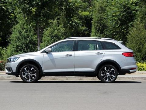 兰博基尼设计师操刀的国产旅行车，顶配才8万，买什么宝骏310