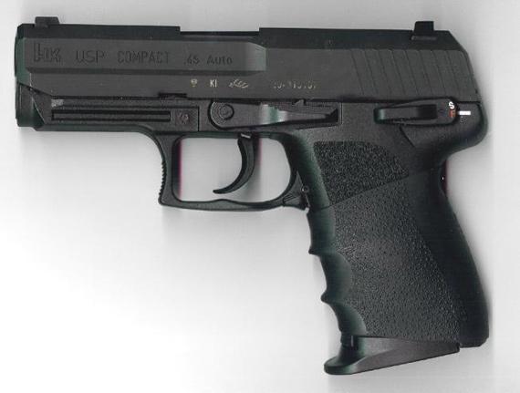 手枪是现代武器中比较小巧的 手枪 武器 警察 新浪新闻