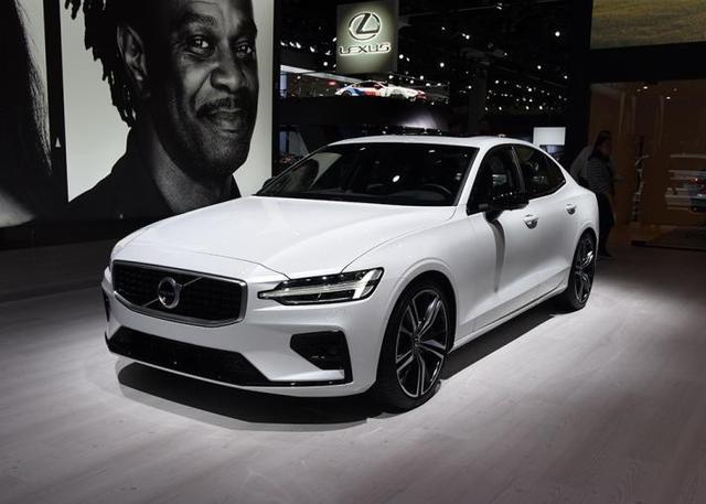 S60L新款上市,配T5动力+8AT,24.98万起步,价格亲民