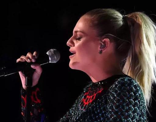 想要练成完美的高音混声有穿透力的声线,要练