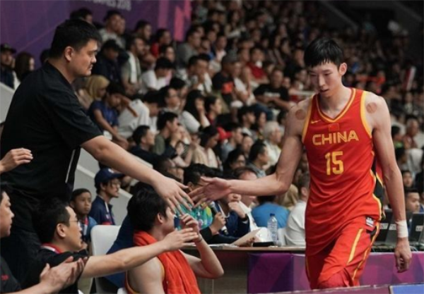 周琦想去辽宁?姚明:与新疆队合同未履行完毕,只能替新疆打球!