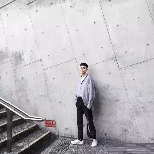 男生如何拍出ins风照片？学这几个pose就对了，高级自然又帅气