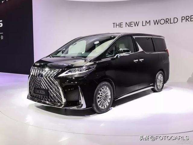 全新雷克萨斯LM300h实拍,比埃尔法高档的保姆车,加价多少合适