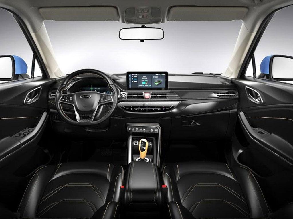 充电10分钟能跑80公里,江淮iEVS4上市,12.95万元起售