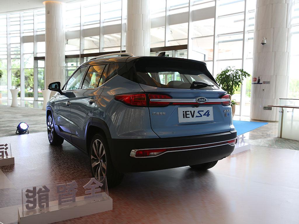 充电10分钟能跑80公里,江淮iEVS4上市,12.95万元起售