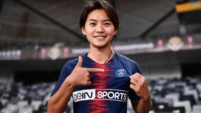 王霜留洋辛酸:收入腰斩自掏腰包租房 订外卖吃