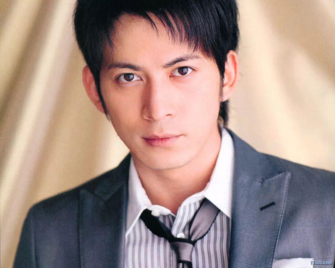 34岁日本女神苍井优闪婚,没想到结婚对象是他!