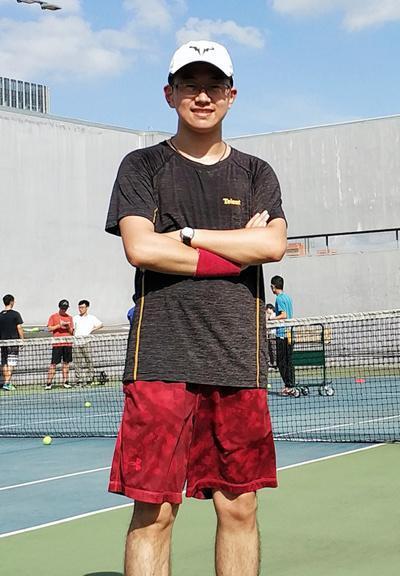 “汽车限购”利弊之争 想买车的90后有话说