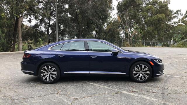 2019款大众Arteon,性能与颜值超奥迪A4,是大众CC的继承者