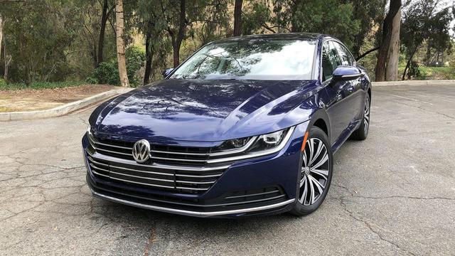 2019款大众Arteon,性能与颜值超奥迪A4,是大众CC的继承者