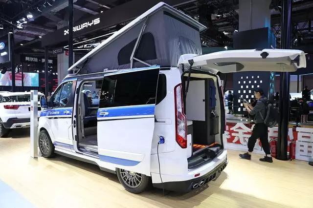 花20万买一辆MPV 就能瞬间拥有一台豪华房车?