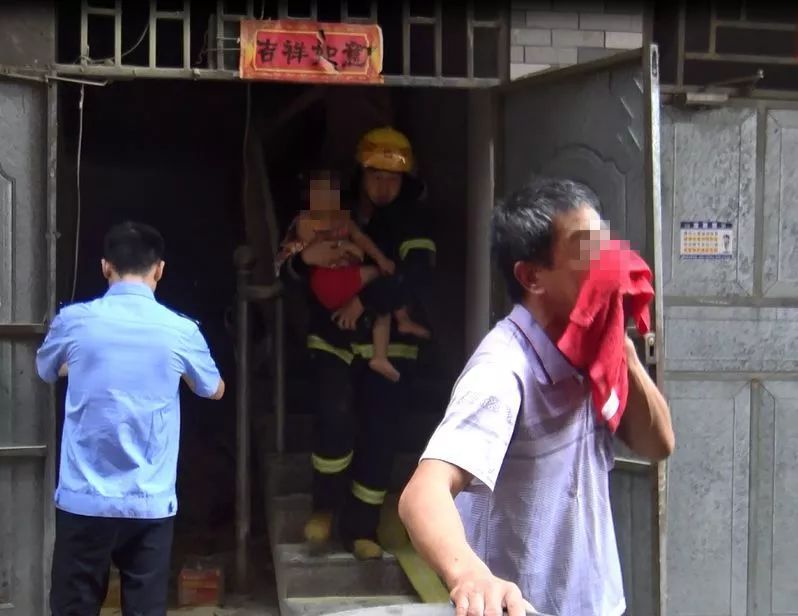 太危险!厦门一出租房突发火灾!多人被困!罪魁祸首又是它!