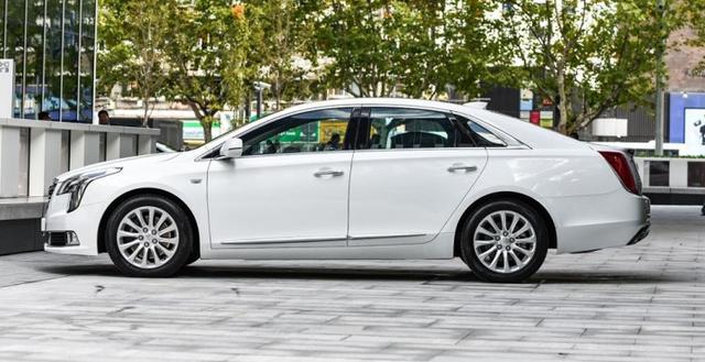 凯迪拉克XTS降至21.99万,中大型轿车定位,2.0T有269马力