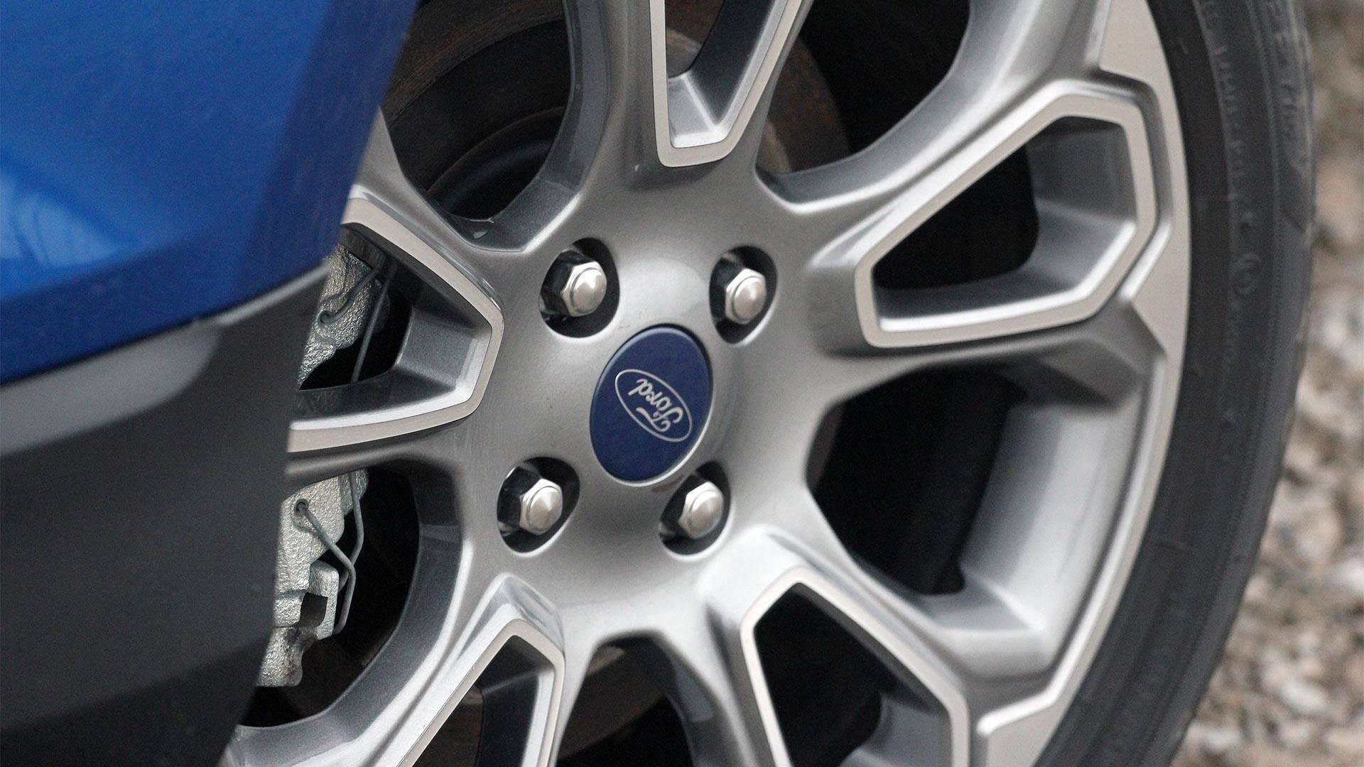 长4.3米卖8万不到,底盘比RAV4还高,如此合资SUV为何卖不掉?