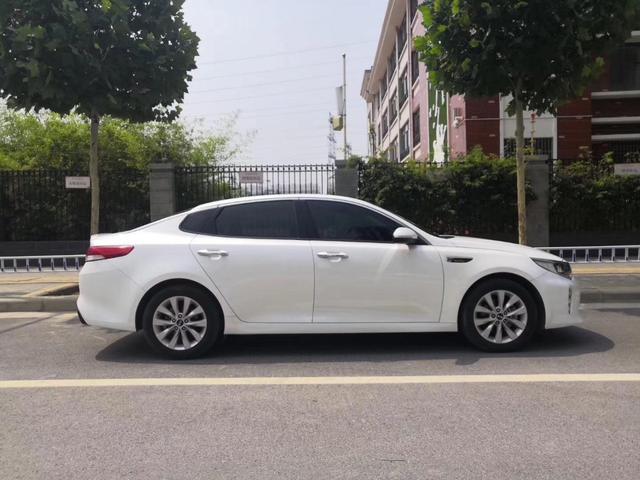 17年配置高到爆的起亚K5,为什么车商只出9万收?