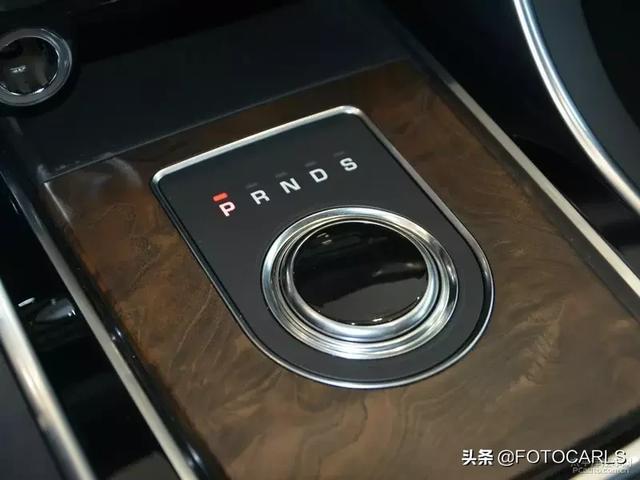 捷豹XFL 2.0T四驱尊享版实拍,以价换量效果差,真被BBA玩死了
