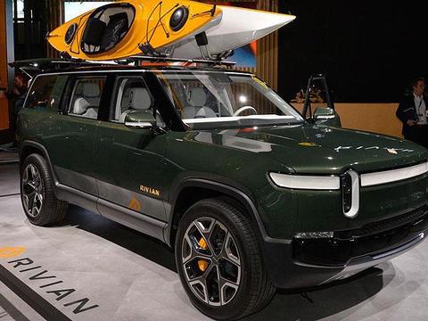 你的车能替他的车充电？哪家车厂这么有才！