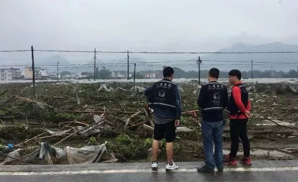 南方多地水灾告急，中国扶贫基金会紧急驰援