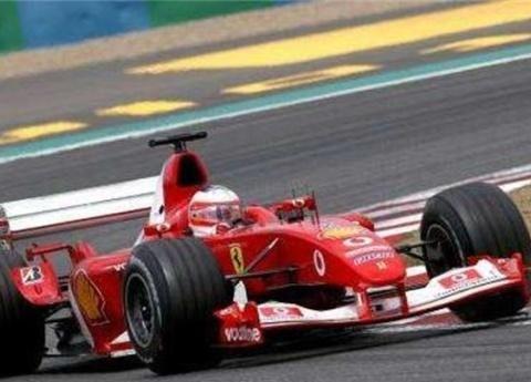 库伯赛车：如火般热烈，方程式赛车外形夺目，很有气势