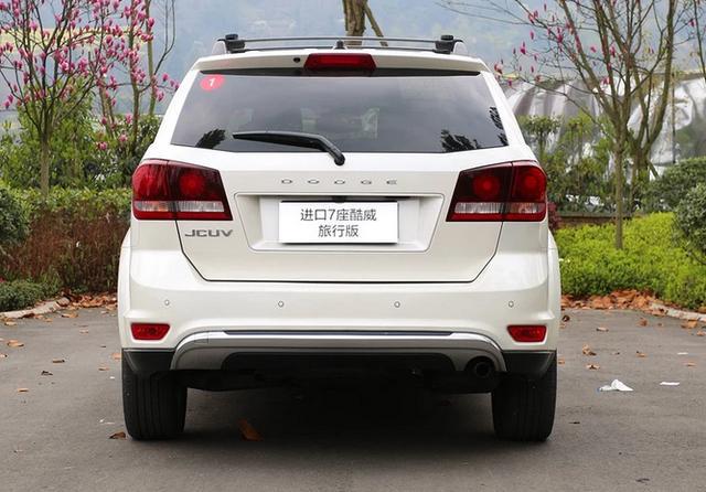 纯正美式7座SUV,空间比汉兰达还大,全进口20万,买的人却不多