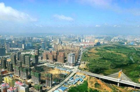 咸阳人口经济_咸阳机场图片(2)