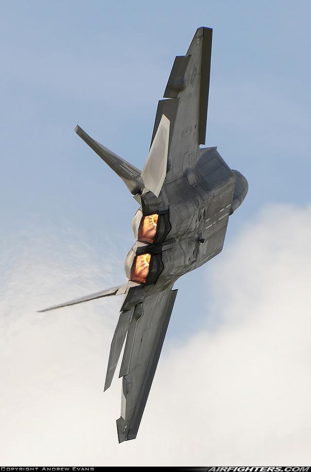 f22携带喷口液氮制冷系统红外辐射减弱90可减小霹雳10命中率