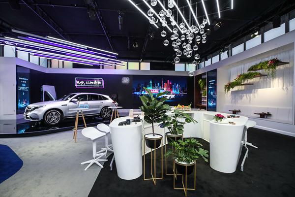 实现车内玩Play Station5 ? 奔驰MBUX系统运用高通5G