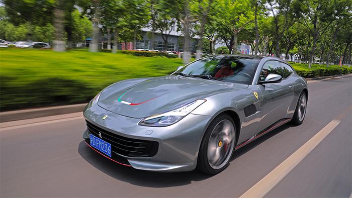 法拉利GTC4Lusso T首试:试着说出你不买它的理由