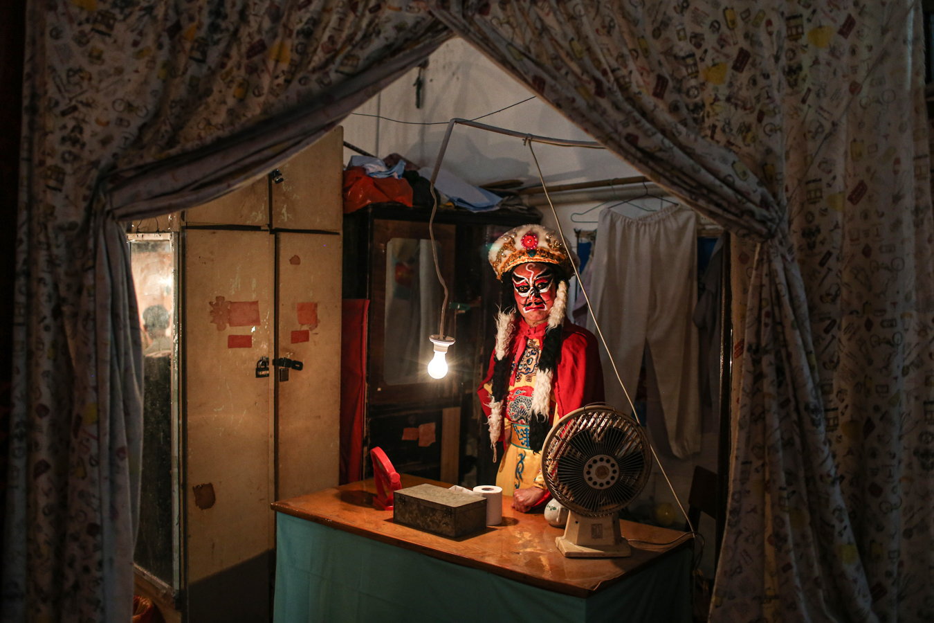 桂剧晚歌:带着“生死状”演出的剧团