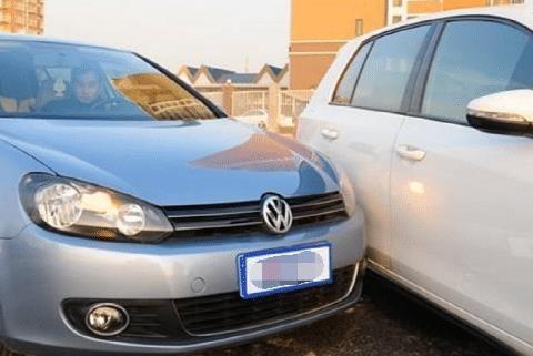 汽车保险买这4种就好了，其他都是浪费钱，不要再被保险员忽悠了