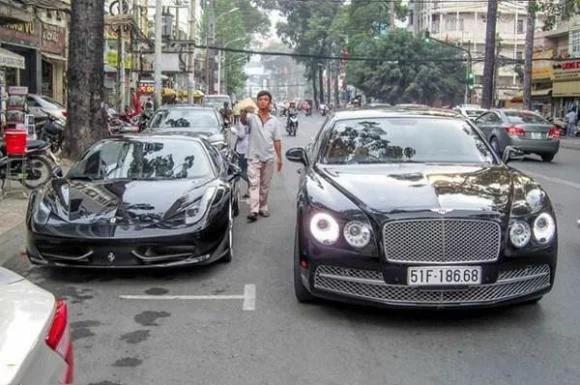 不要认为越南穷,越南街头豪华跑车并不比国外的少