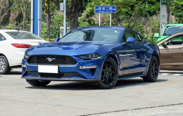 Mustang了解一下，后驱肌肉跑车，299匹配10AT，最低31.48万