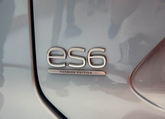 蔚来ES6与ES8在外观和内饰上有哪些明显的区别？