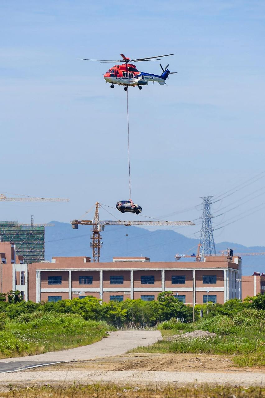 一汽奔腾搞了个X40空投,就哗众取宠?你们见不得自主品牌好?